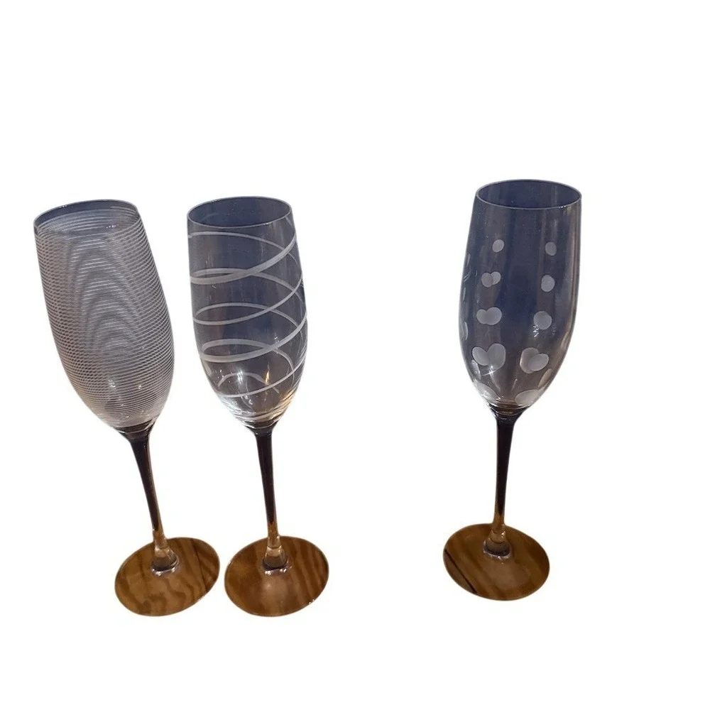 Mikasa Cheers Champagne Flutes Set of 3 missing 1 Assorted Etched Patterns w Box
